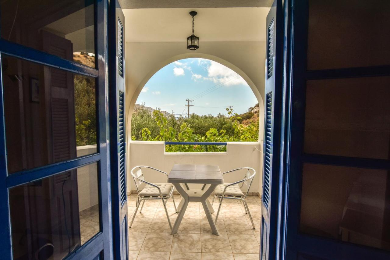 Vardes Hotel Studios อาโมปี ภายนอก รูปภาพ